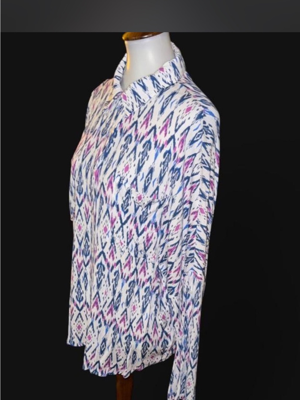 Savanna Jane Ladies purple, Blue & White Button Down Blouse NWT